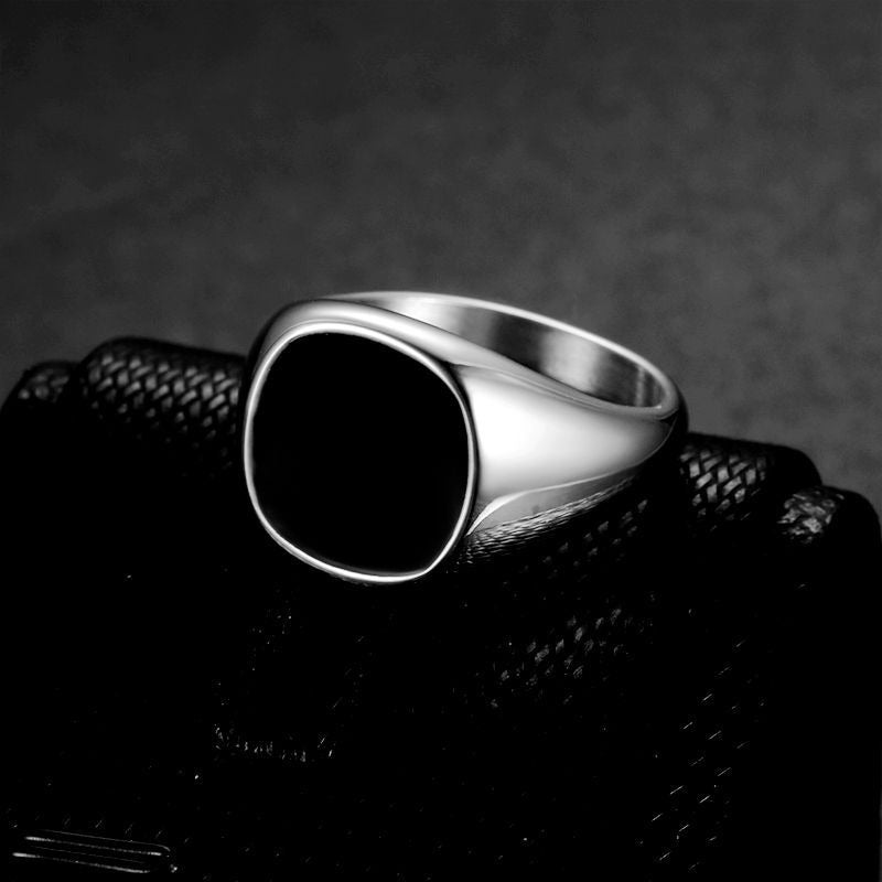 Fashionable, simple, and personalized stainless steel gold-plated drop glue smooth ring for men and women's accessories