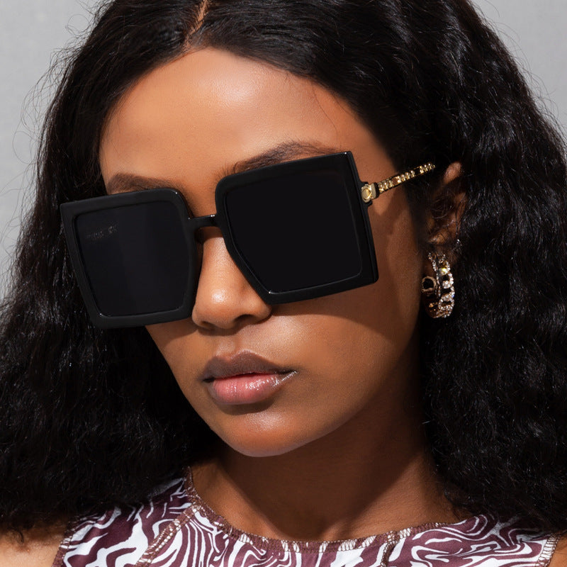 Fashion Big Frame Square Men And Women Trend Street Shooting Metal Chain Net Red With The Same Hollow Sunglasses